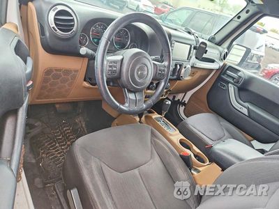 Zdjęcie 8 z 12 samochodu: 2013 JEEP WRANGLER SAHARA VIN:1C4AJWBG0DL506365 - miniatura