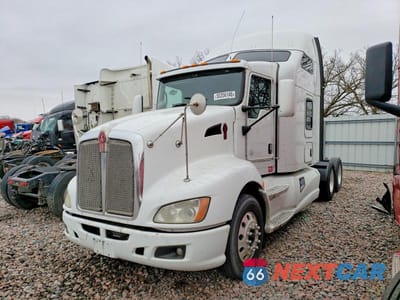 Drugie zdjęcie samochodu z przodu: 2013 KENWORTH T660 SEMI TRUCK VIN:1XKAD49X8DJ345636 - miniatura