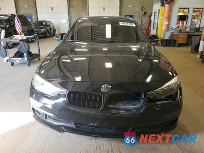 Piąte zdjęcie samochodu w środku: 2017 BMW 320 I VIN:WBA8A9C54HK620231 - miniatura