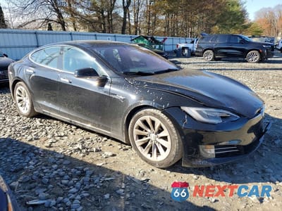Czwarte zdjęcie samochodu z boku: 2016 TESLA MODEL S VIN:5YJSA1E21GF153956 - miniatura