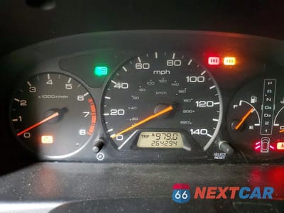 Zdjęcie 9 z 13 samochodu: 2001 HONDA ODYSSEY EX VIN:2HKRL18671H556419 - miniatura