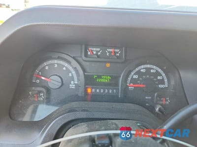 Zdjęcie 9 z 13 samochodu: 2016 FORD E350 UTILITY / SERVICE TRUCK VIN:1FDWE3FLXGDC04351 - miniatura