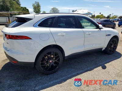 Trzecie zdjęcie samochodu z tyłu: 2017 JAGUAR E-PACE P250 AWD VIN:SADCK2BVXHA088769 - miniatura