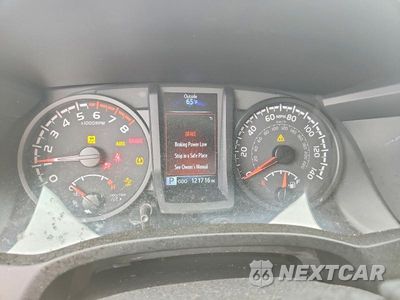 Zdjęcie 9 z 12 samochodu: 2021 TOYOTA TACOMA SR VIN:5TFAX5GN2MX192467 - miniatura