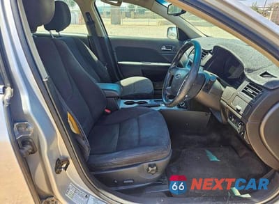 Piąte zdjęcie samochodu w środku: 2010 FORD FUSION HYBRID VIN:3FADP0L30AR366647 - miniatura