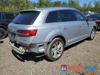 Trzecie zdjęcie samochodu z tyłu: 2021 AUDI Q7 VIN:WA1LJAF78MD036158 - miniatura