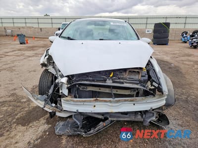 Piąte zdjęcie samochodu w środku: 2014 FORD FIESTA SE VIN:3FADP4BJ6EM225852 - miniatura