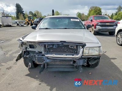 Piąte zdjęcie samochodu w środku: 2009 FORD CROWN VICTORIA POLICE INTERCEPTOR VIN:2FAHP71VX9X138151 - miniatura