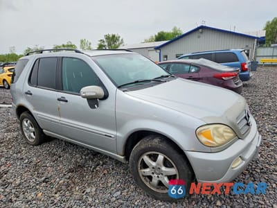 Czwarte zdjęcie samochodu z boku: 2003 MERCEDES-BENZ ML 350 VIN:4JGAB57EX3A449774 - miniatura