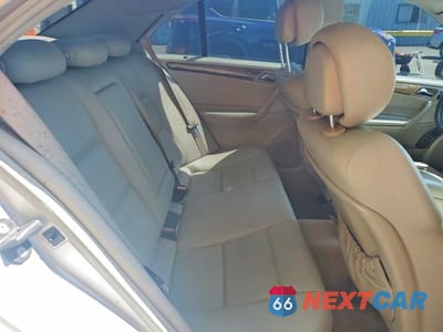 Zdjęcie 10 z 12 samochodu: 2007 MERCEDES-BENZ C 230 VIN:WDBRF52HX7A918394 - miniatura