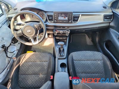 Zdjęcie 8 z 13 samochodu: 2018 KIA RIO S VIN:3KPA24AB5JE114820 - miniatura