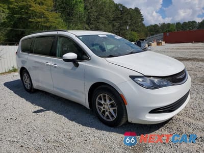 Czwarte zdjęcie samochodu z boku: 2020 CHRYSLER VOYAGER LXI VIN:2C4RC1DG7LR156669 - miniatura