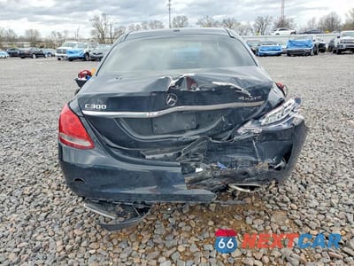 Zdjęcie 6 z 12 samochodu: 2018 MERCEDES-BENZ C 300 4MATIC VIN:55SWF4KB8JU245418 - miniatura