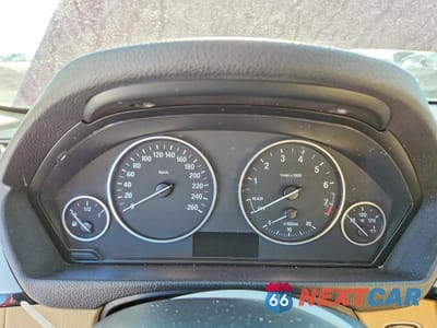 Zdjęcie 9 z 12 samochodu: 2016 BMW 320 XI VIN:WBA8A3C5XGK688657 - miniatura