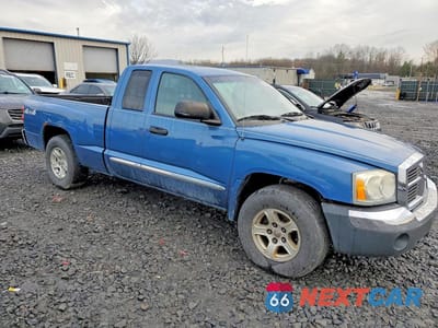 Czwarte zdjęcie samochodu z boku: 2005 DODGE DAKOTA SLT VIN:1D7HW42N55S150043 - miniatura
