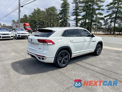 Czwarte zdjęcie samochodu z boku: 2022 VOLKSWAGEN ATLAS CROSS SPORT SEL R-LINE VIN:1V2SE2CA4NC202905 - miniatura