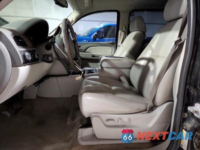 Zdjęcie 7 z 13 samochodu: 2007 CHEVROLET SUBURBAN K1500 VIN:3GNFK16337G111151 - miniatura