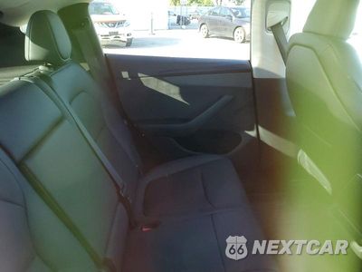 Zdjęcie 10 z 12 samochodu: 2026 TESLA MODEL Y VIN:7SAYGDEE4TF417561 - miniatura