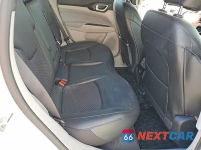 Zdjęcie 11 z 13 samochodu: 2023 JEEP COMPASS LATITUDE VIN:3C4NJDBN2PT514156 - miniatura
