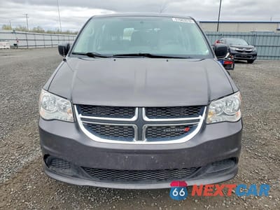 Piąte zdjęcie samochodu w środku: 2015 DODGE GRAND CARAVAN SE VIN:2C4RDGBG2FR685843 - miniatura