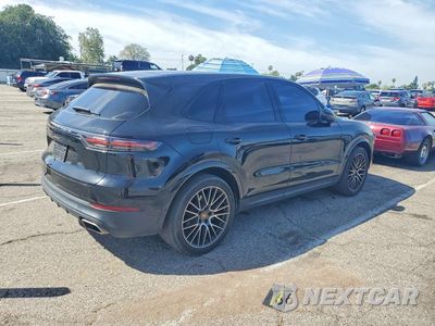 Trzecie zdjęcie samochodu z tyłu: 2021 PORSCHE CAYENNE VIN:WP1AA2AY2MDA07644 - miniatura