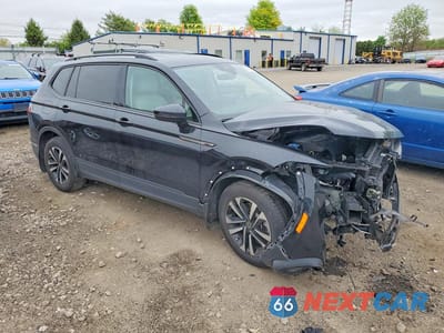 Czwarte zdjęcie samochodu z boku: 2024 VOLKSWAGEN TIGUAN S VIN:3VVFB7AX4RM043955 - miniatura