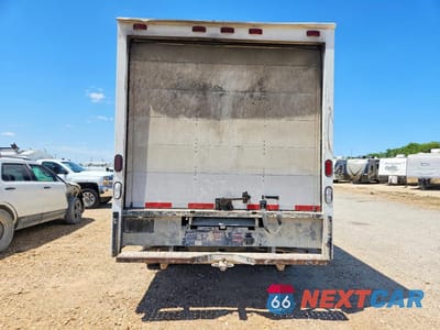 Zdjęcie 6 z 11 samochodu: 1994 FORD E350 BOX TRUCK VIN:1FDKE37G6RHA55187 - miniatura