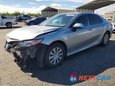 2022 TOYOTA CAMRY LE 4T1C31AKXNU582632 - główne zdjęcie licytacji z USA - miniatura