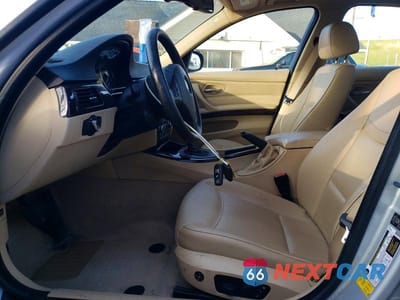 Zdjęcie 7 z 11 samochodu: 2010 BMW 328 XI VIN:WBAPK7C52AA461055 - miniatura