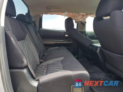 Zdjęcie 10 z 12 samochodu: 2019 TOYOTA TUNDRA CREWMAX SR5 VIN:5TFEY5F14KX251691 - miniatura