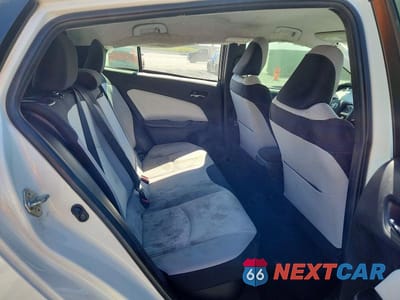 Zdjęcie 10 z 12 samochodu: 2017 TOYOTA PRIUS TWO ECO VIN:JTDKARFUXH3533066 - miniatura