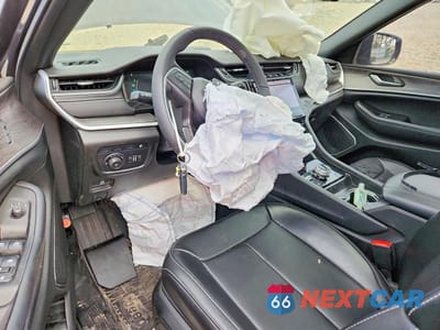 Zdjęcie 8 z 12 samochodu: 2024 JEEP GRAND CHEROKEE LIMITED 4XE VIN:1C4RJYB61R8510649 - miniatura