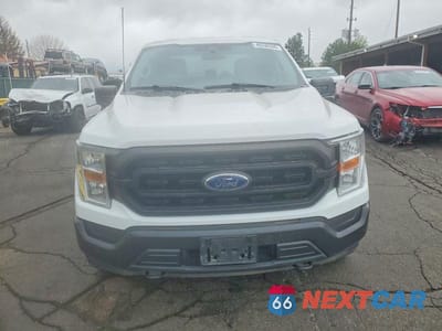 Piąte zdjęcie samochodu w środku: 2022 FORD F150 SUPERCREW VIN:1FTFW1E83NKE07576 - miniatura