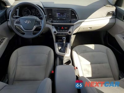 Zdjęcie 8 z 12 samochodu: 2017 HYUNDAI ELANTRA SE VIN:5NPD74LF7HH185845 - miniatura