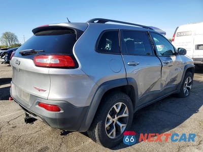 Trzecie zdjęcie samochodu z tyłu: 2015 JEEP CHEROKEE TRAILHAWK VIN:1C4PJMBS9FW786212 - miniatura
