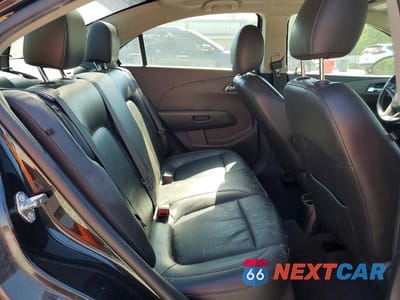 Zdjęcie 10 z 12 samochodu: 2015 CHEVROLET SONIC LTZ VIN:1G1JE5SB4F4124784 - miniatura