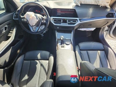 Zdjęcie 8 z 12 samochodu: 2019 BMW 330I VIN:WBA5R1C59KFH14038 - miniatura