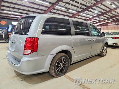 Trzecie zdjęcie samochodu z tyłu: 2018 DODGE GRAND CARAVAN SE VIN:2C4RDGBG5JR190934 - miniatura