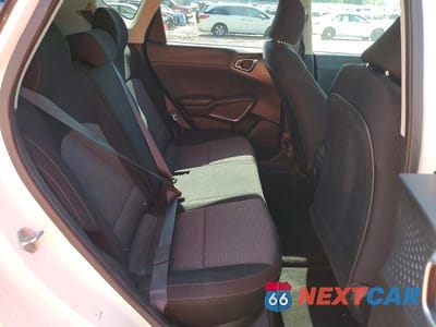 Zdjęcie 10 z 12 samochodu: 2020 KIA SOUL GT LINE VIN:KNDJ63AU2L7012832 - miniatura