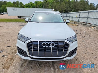 Piąte zdjęcie samochodu w środku: 2020 AUDI Q7 PRESTIGE VIN:WA1VXAF7XLD006407 - miniatura