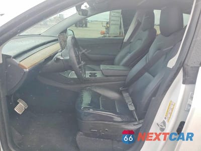 Zdjęcie 7 z 13 samochodu: 2022 TESLA MODEL Y VIN:7SAYGDEF6NF459712 - miniatura