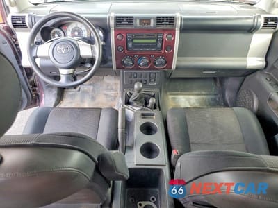 Zdjęcie 8 z 13 samochodu: 2007 TOYOTA FJ CRUISER BASE VIN:JTEBU11F270049180 - miniatura