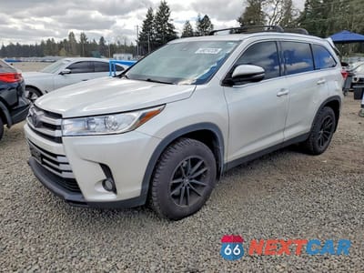 2019 TOYOTA HIGHLANDER XLE 5TDJZRFH9KS620437 - główne zdjęcie licytacji z USA - miniatura