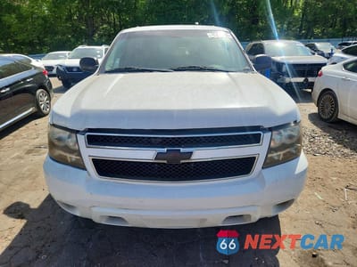 Piąte zdjęcie samochodu w środku: 2010 CHEVROLET TAHOE K1500 LS VIN:1GNUKAE09AR285733 - miniatura