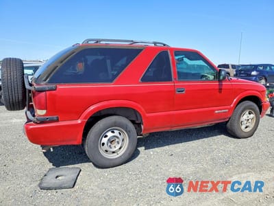 Trzecie zdjęcie samochodu z tyłu: 2000 CHEV BLAZER VIN:1GNCT18W7YK166591 - miniatura
