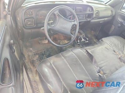 Zdjęcie 8 z 13 samochodu: 2001 DODGE RAM 1500 VIN:1B7HC16Y61S142565 - miniatura