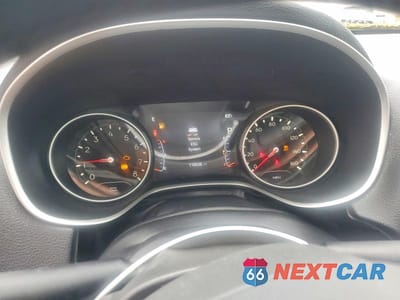Zdjęcie 9 z 13 samochodu: 2018 JEEP COMPASS LATITUDE VIN:3C4NJDBB4JT313999 - miniatura