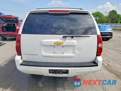 Zdjęcie 6 z 14 samochodu: 2013 CHEVROLET SUBURBAN C1500 LT VIN:1GNSCJE03DR103811 - miniatura