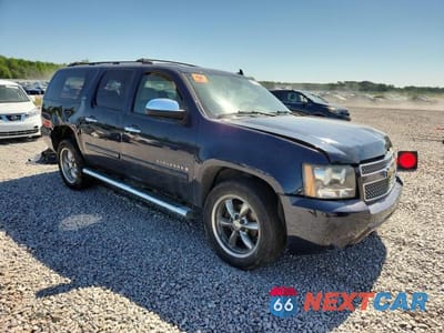 Czwarte zdjęcie samochodu z boku: 2007 CHEVROLET SUBURBAN C1500 VIN:3GNFC16067G266473 - miniatura