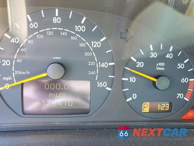 Zdjęcie 9 z 12 samochodu: 2001 MERCEDES-BENZ E 430 VIN:WDBJF70J31X049267 - miniatura